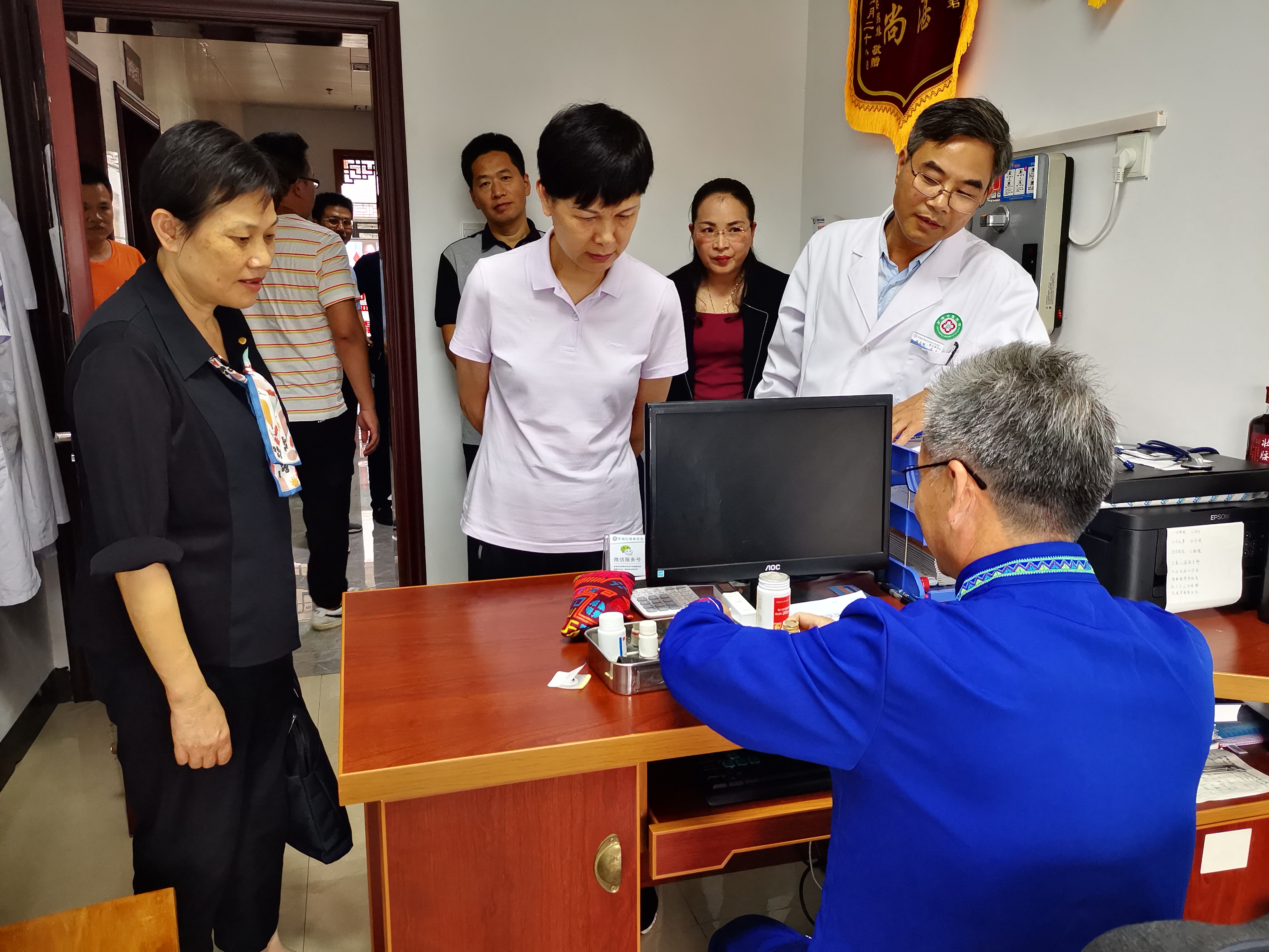 罗城仫佬族自治县卫生健康局推动健康建设，提升公共卫生服务水平